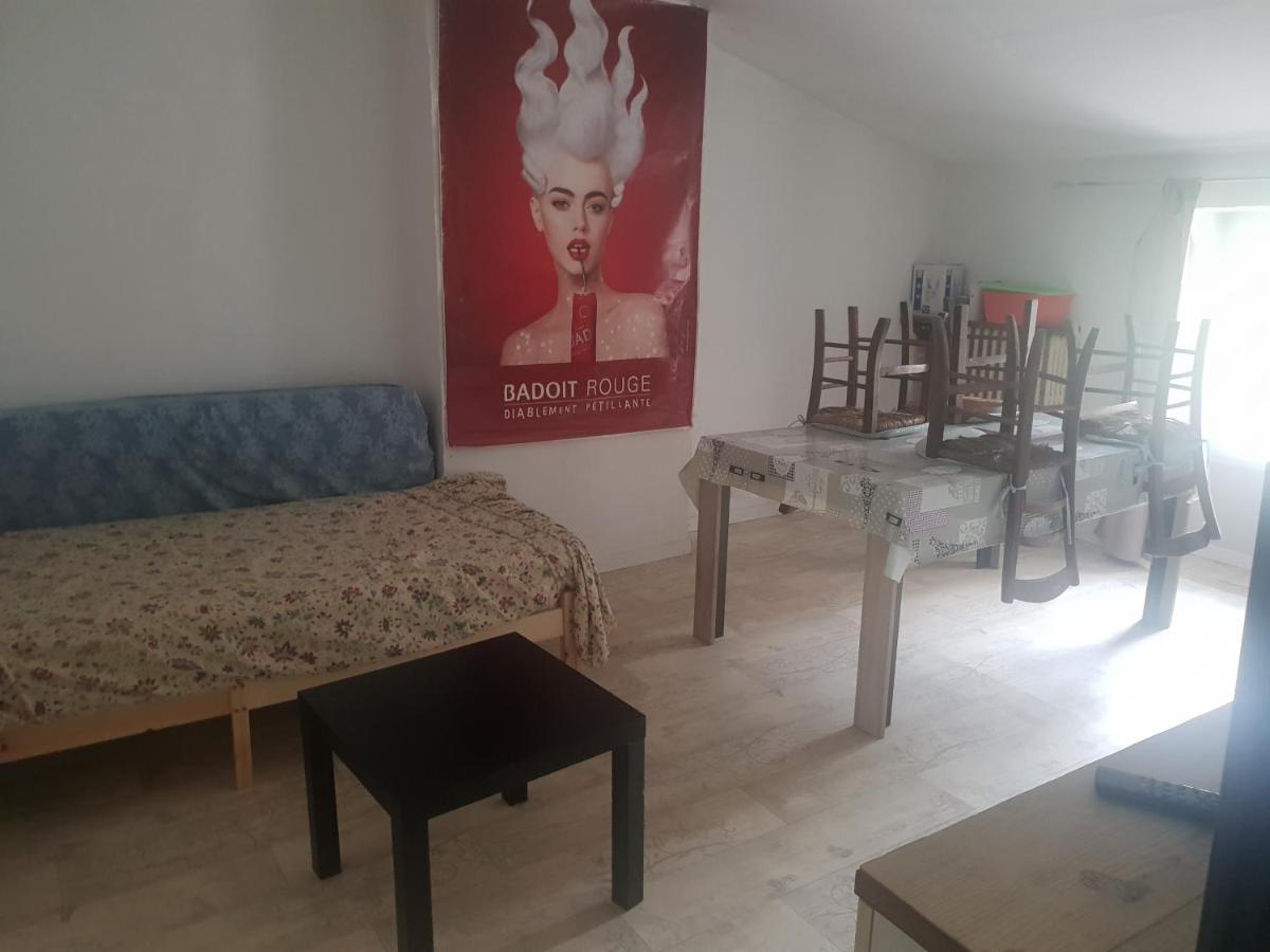 Chambres A Marius Saint-Affrique Εξωτερικό φωτογραφία